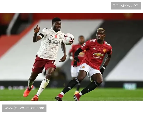 曼联边路长驱突破，博格巴助攻形成绝佳机会